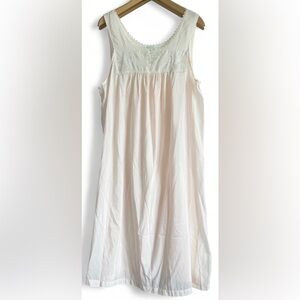 Vintage Cream Embroidered Floral Lace Nightgown Nightwear Cottagecore Large